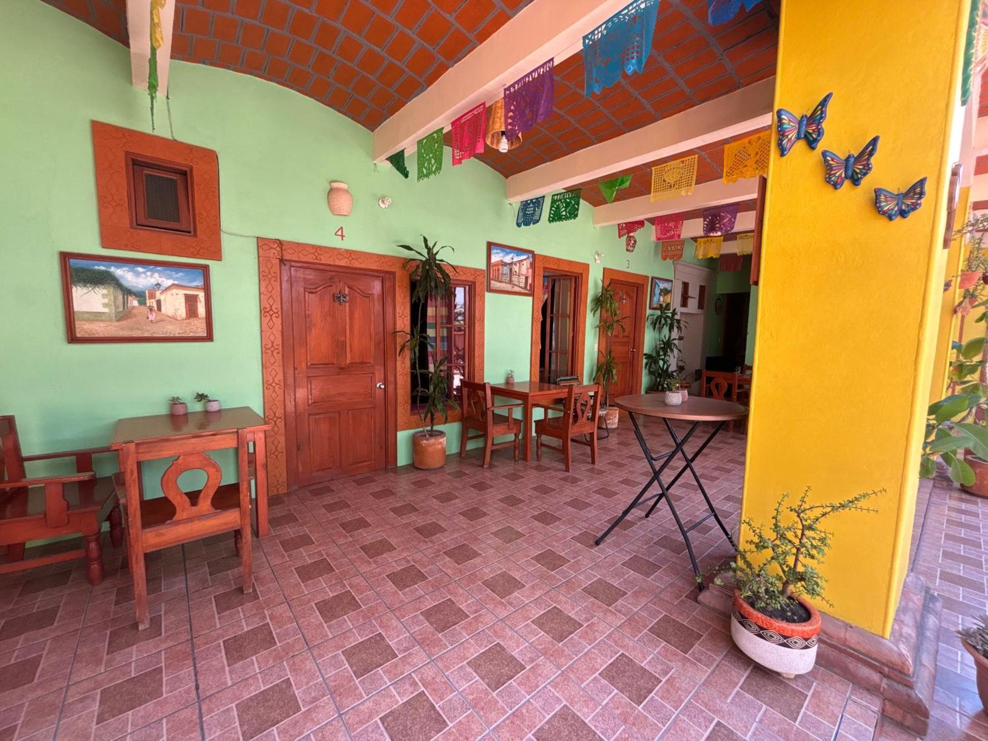 Hotel Posada "Mi Rosita" Oaxaca Екстер'єр фото